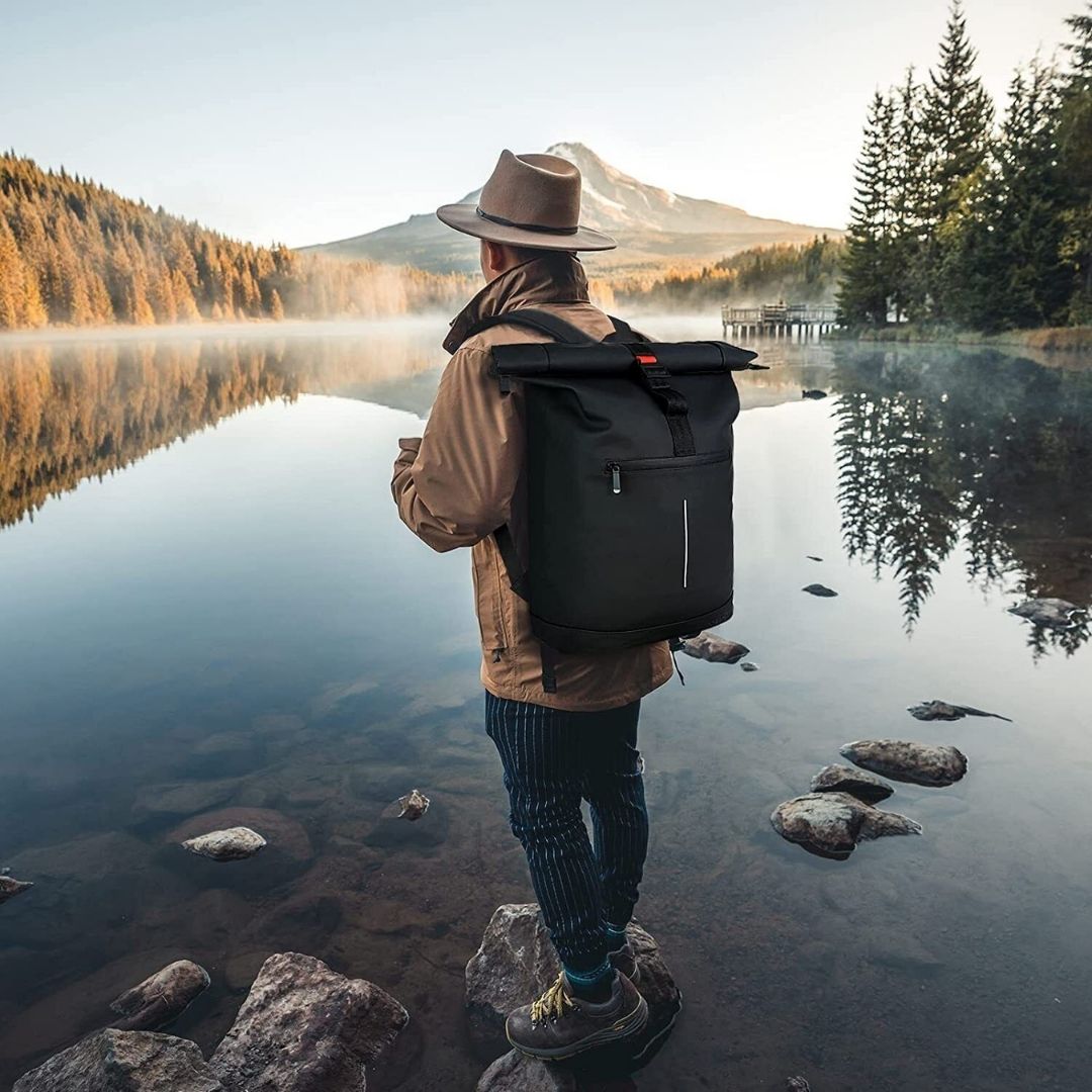 AVG - Waterproof Roll Top Backpack